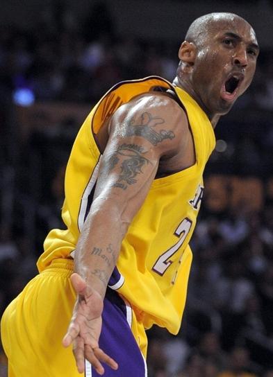 打破小贝纪录，布鲁日前锋福布斯是欧冠对巴萨传射最年轻球员（布鲁日新星福布斯打破小贝纪录，成欧冠对巴萨最年轻完成传射者）