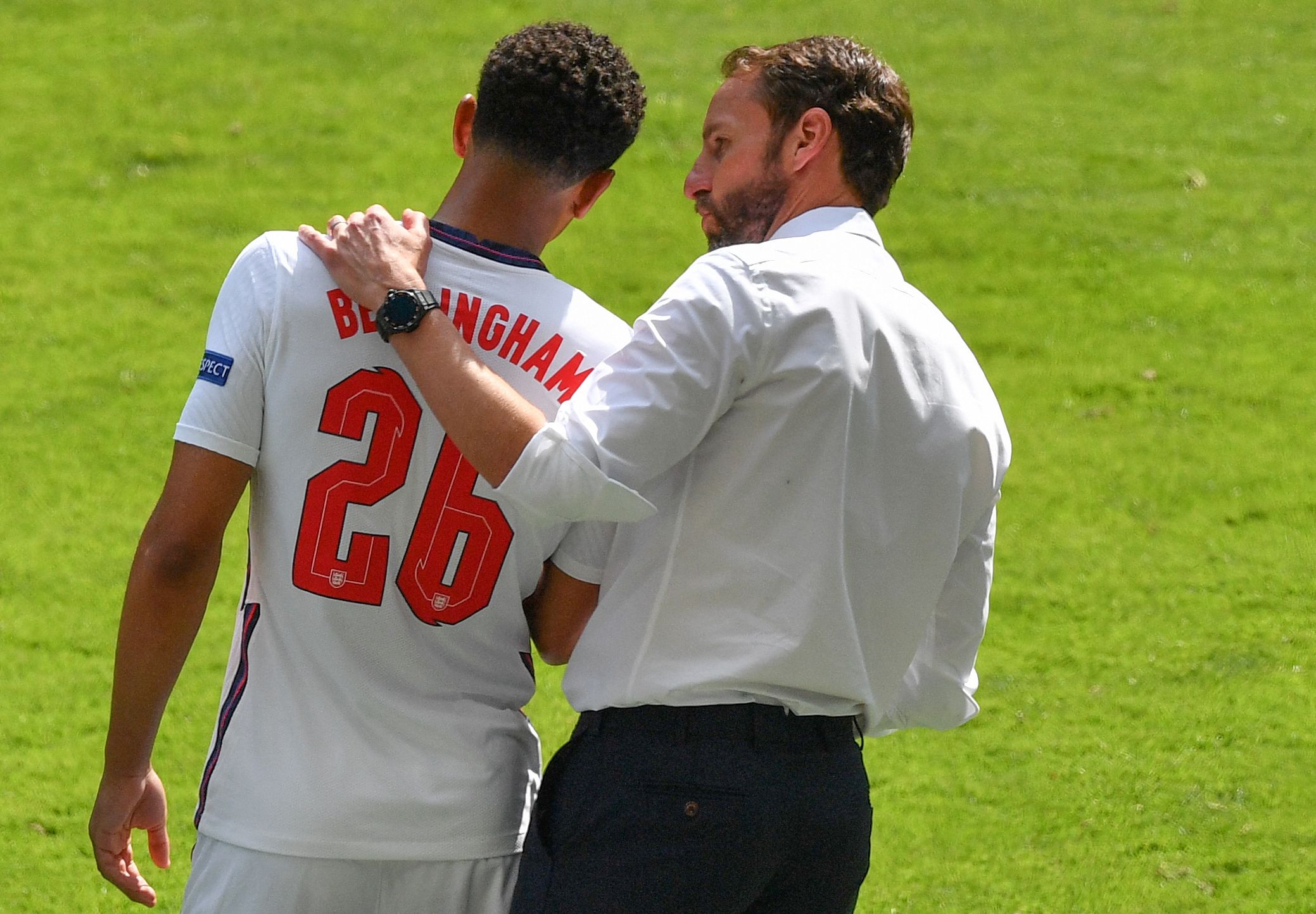 弟媳：我对巴黎唯有感激；和莱昂纳多的不愉快至今仍让我失望（弟媳：对巴黎满怀感恩，但与莱昂纳多的纷争至今仍令我失望）