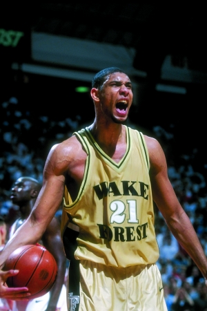 镜报：买安德森要1亿-1.2亿镑，曼联可能通过出售5人筹集资金（《镜报》：安德森身价1亿至1.2亿英镑，曼联或卖五将筹资）