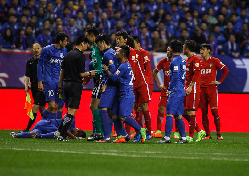 贝尔萨：我是个毒瘤，是那种会让环境变得紧张的人（贝尔萨：我是个麻烦人物，总会让团队气氛紧张）