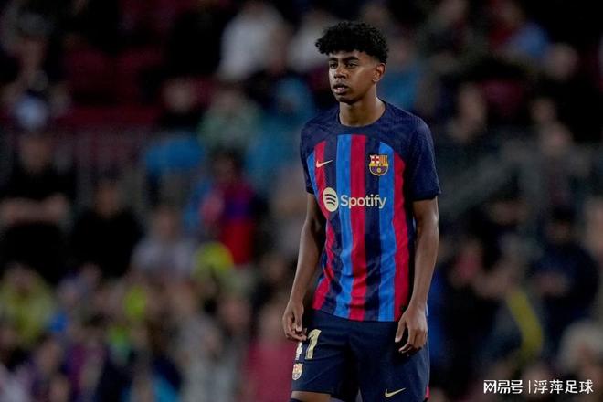 手感不佳！迪亚洛17中7中得到17分7篮板5失误3犯规（状态低迷！迪亚洛17投7中拿下17分7篮板，另有5失误3犯规）