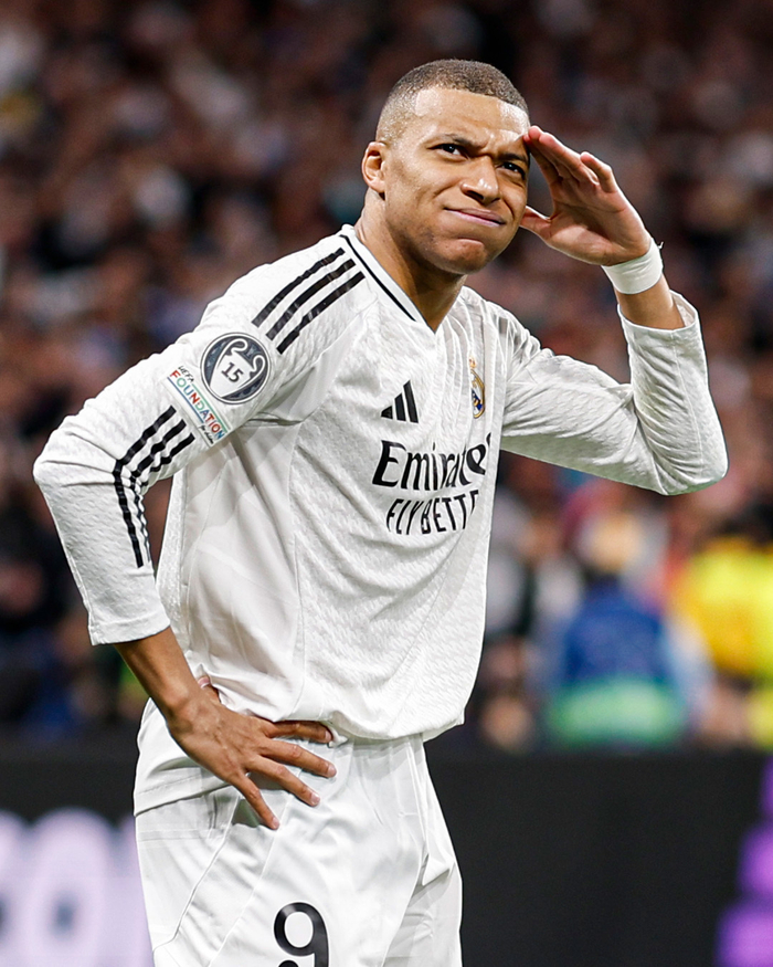 深圳虽取胜攻击羸弱未解决，开赛6场皆得分不过百（深圳赢球难掩进攻疲软，赛季前六战得分均未破百）