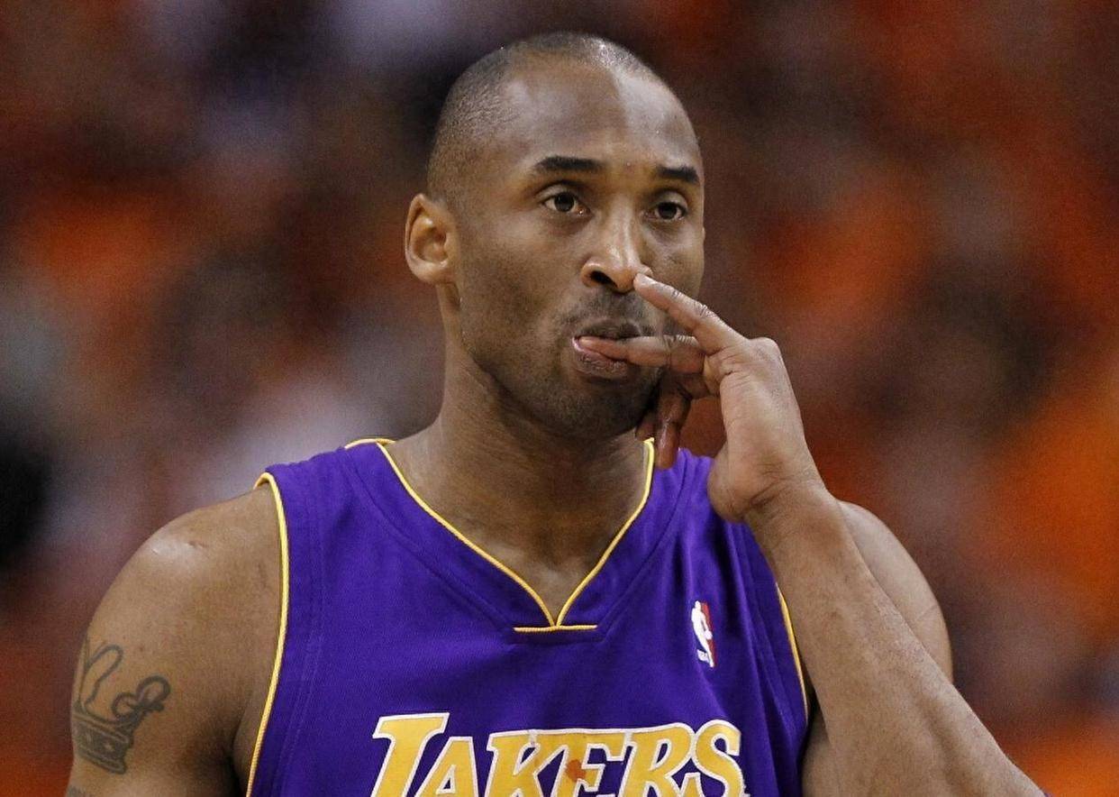 美媒：布克预计在对阵湖人或勇士的比赛中复出（美媒称布克有望在对湖人或勇士的比赛中复出）