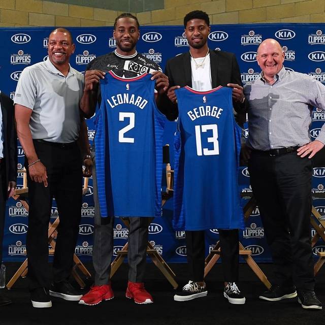 瓜帅：吕迪格没拿第二黄不合理；相信我们二三月份有可能更强（瓜帅质疑吕迪格逃过第二黄：相信球队到二三月会更强）