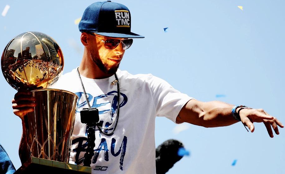 老鹰成为NBA本赛季首支助攻突破600大关的球队（老鹰成本季NBA首支团队助攻突破600的队伍）