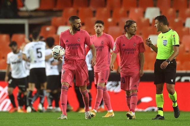 瓜迪奥拉：联赛杯将大幅度轮换；特拉福德冬窗不会离队（瓜迪奥拉：联赛杯大规模轮换，特拉福德冬窗留队）