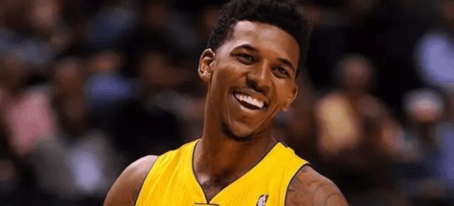 米体：弗拉霍维奇和加蒂今天分别在伦敦和里昂接受手术（米兰体育报：弗拉霍维奇与加蒂今日分别在伦敦、里昂接受手术）